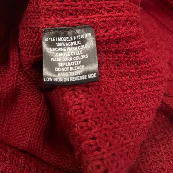 NWT MAJORA Cowl Turtleneck Pullover Sweater With Large Button Detail,Size Large - Picture 3 of 3